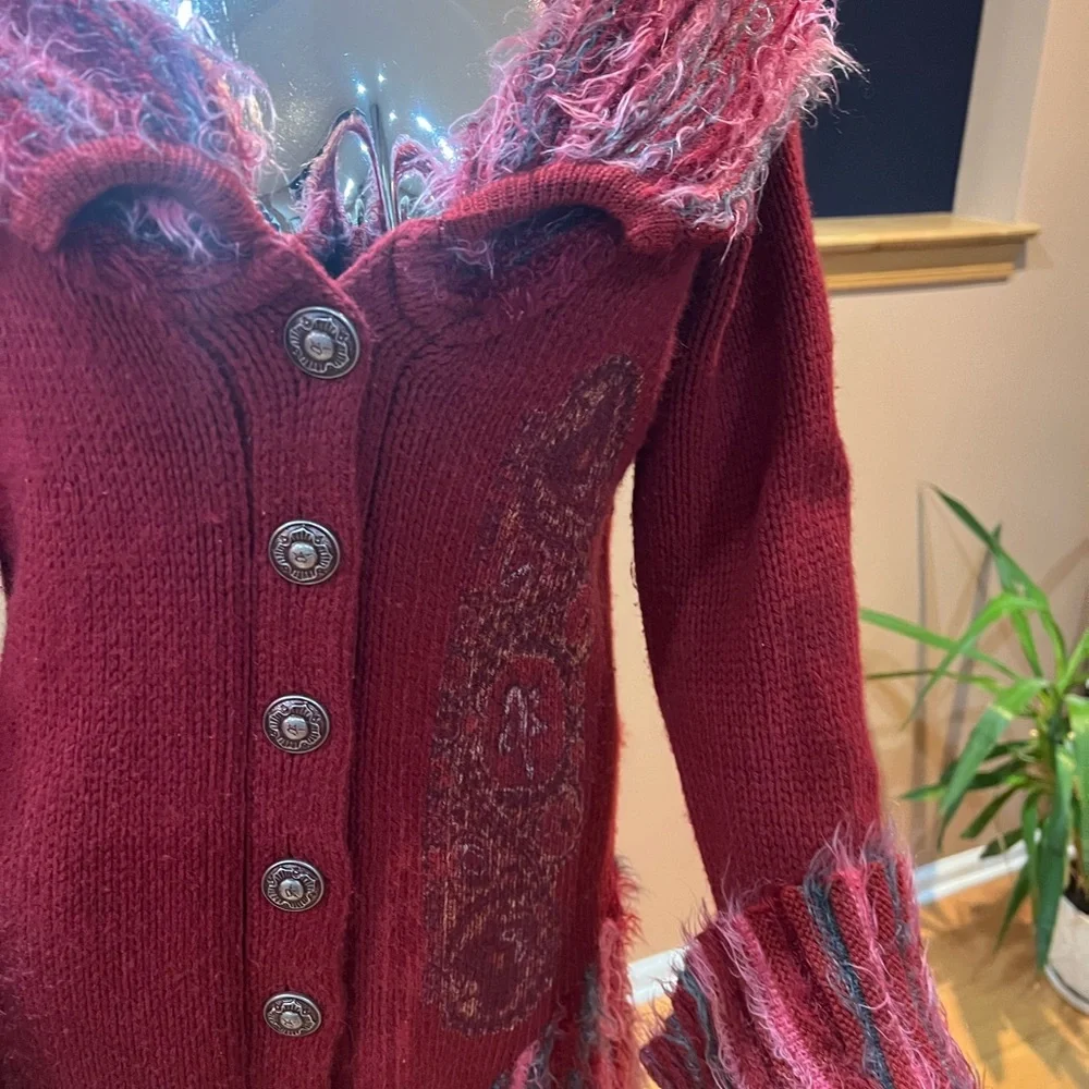 Elegant Red Button-Up Women's Sweater/coat - Picture 3 of 10